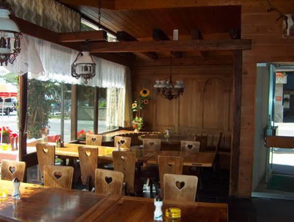 Hotel Aurora 안데르마트 외부 사진